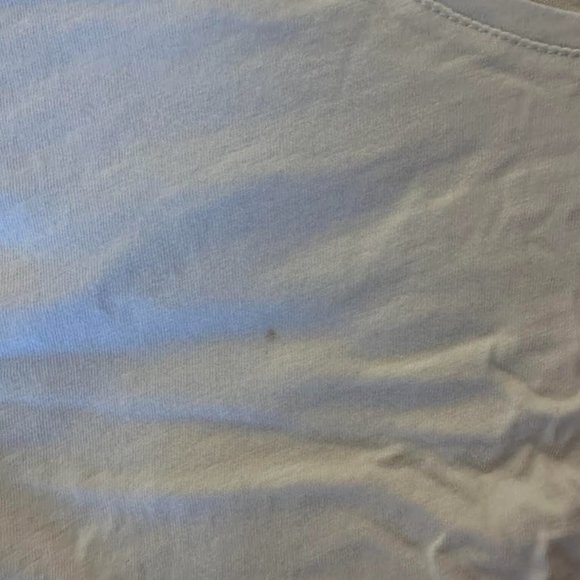 Knot-front T-shirt - Picture 3 of 3